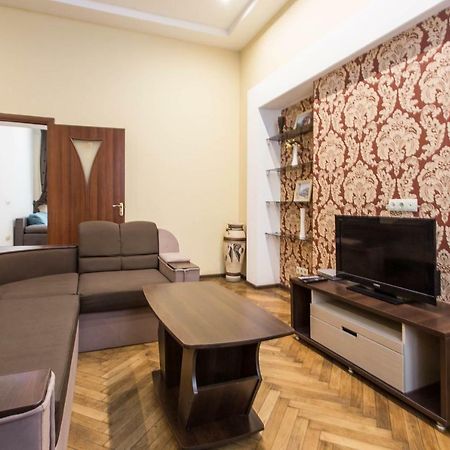 Odessa 3bedroom Deribas apartment Buitenkant foto