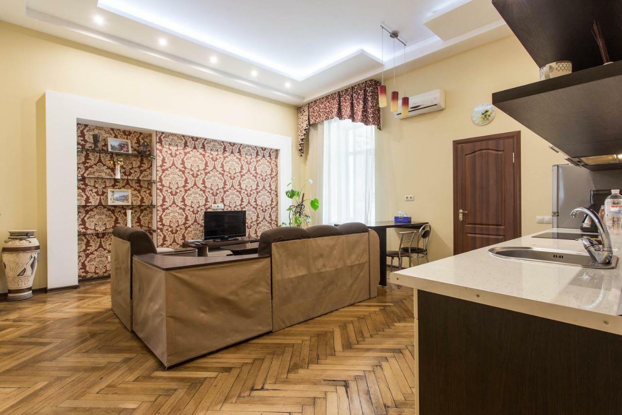Odessa 3bedroom Deribas apartment Buitenkant foto